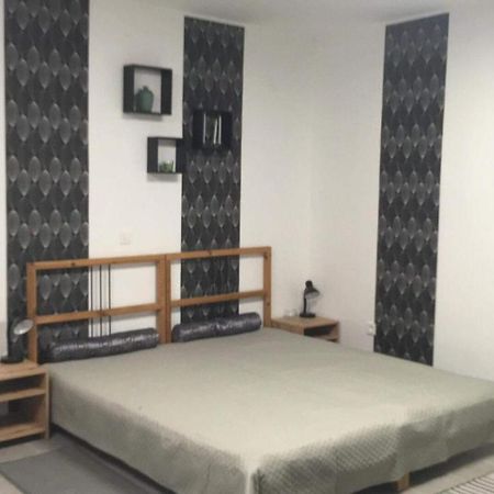 Cuki Apartmanok Dombóvár Exterior foto